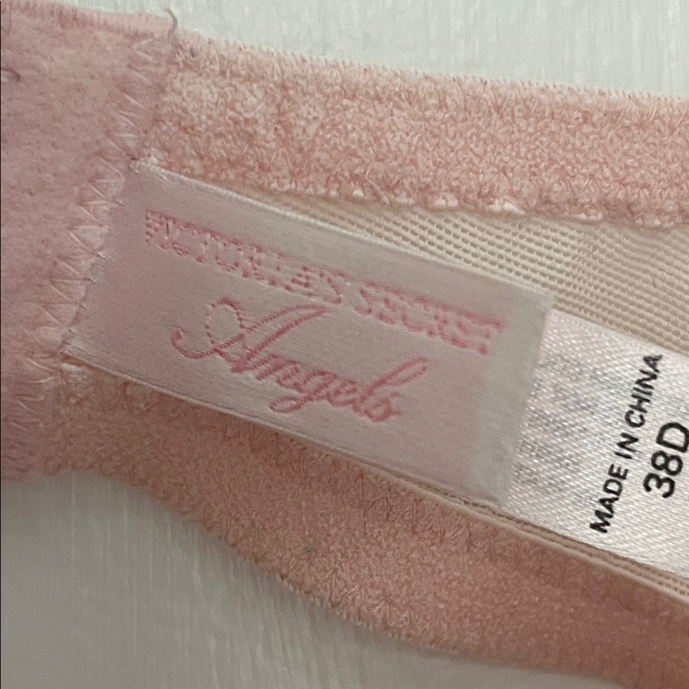 Victoria's Secret Light Pink Bra - Picture 2 of 11